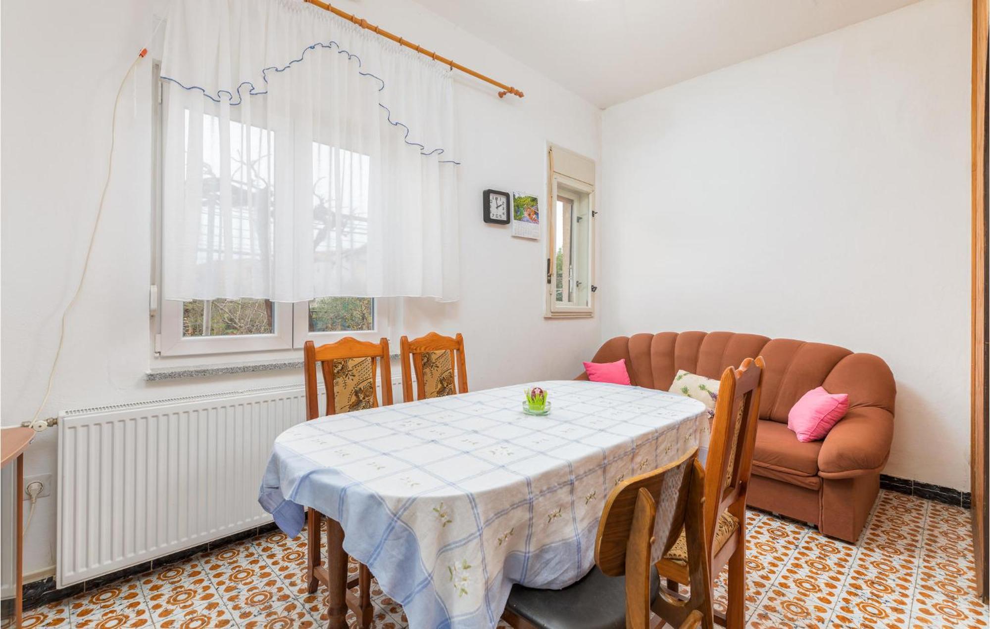 Lovely Apartment In Fazana With Kitchen Eksteriør billede