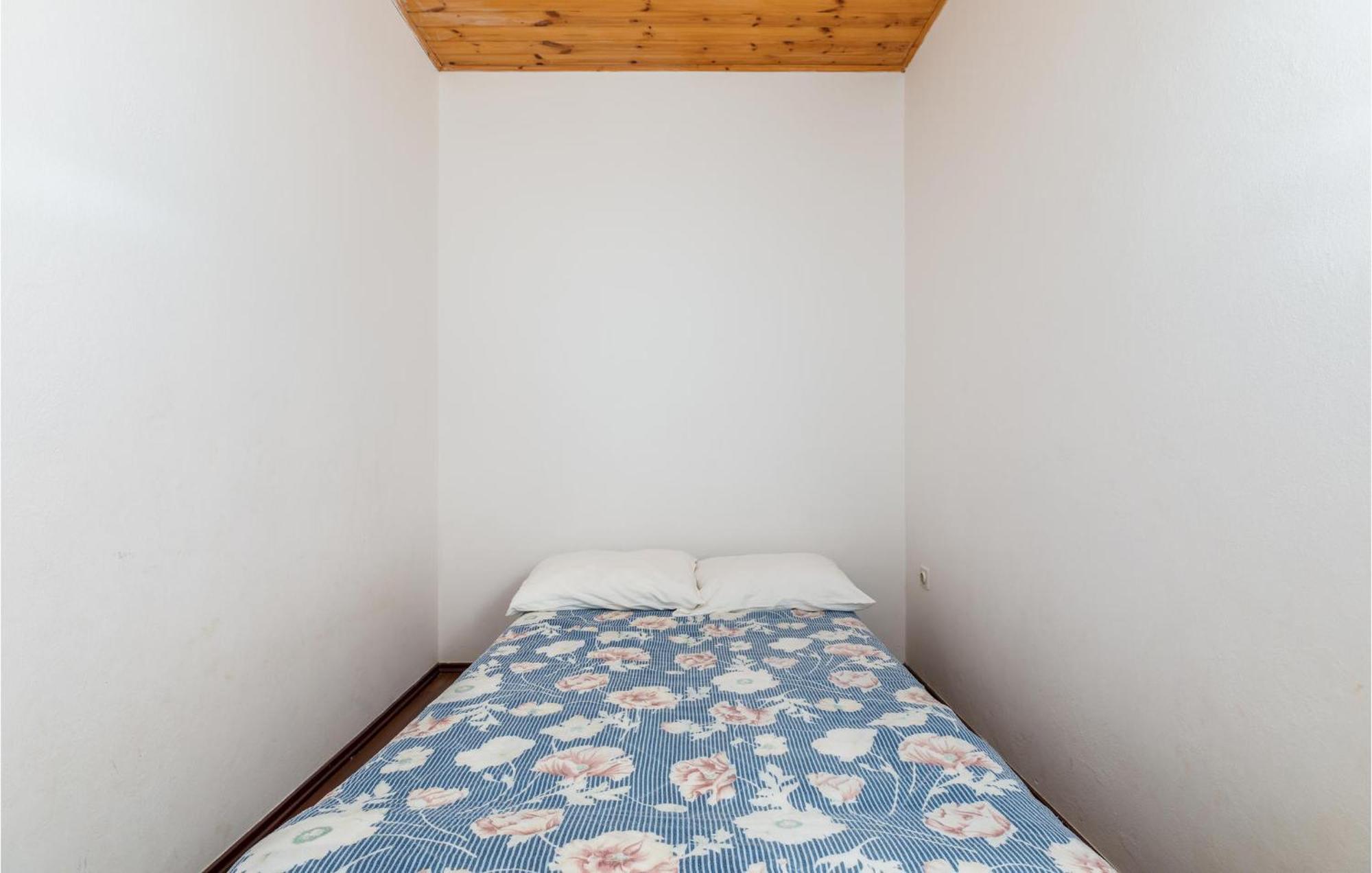 Lovely Apartment In Fazana With Kitchen Eksteriør billede